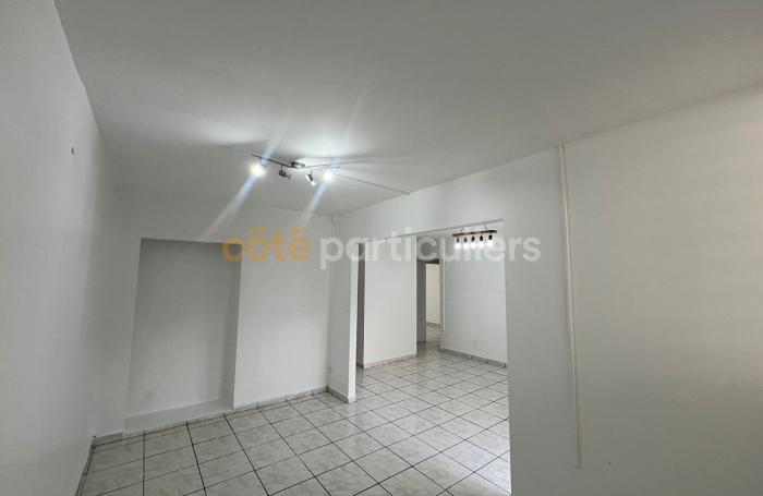 Location Appartement 58.67m² 3 pièces Les Abymes