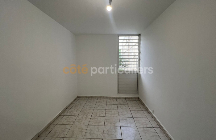 Location Appartement 58.67m² 3 pièces Les Abymes