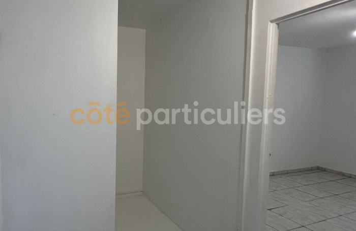 Location Appartement 58.67m² 3 pièces Les Abymes