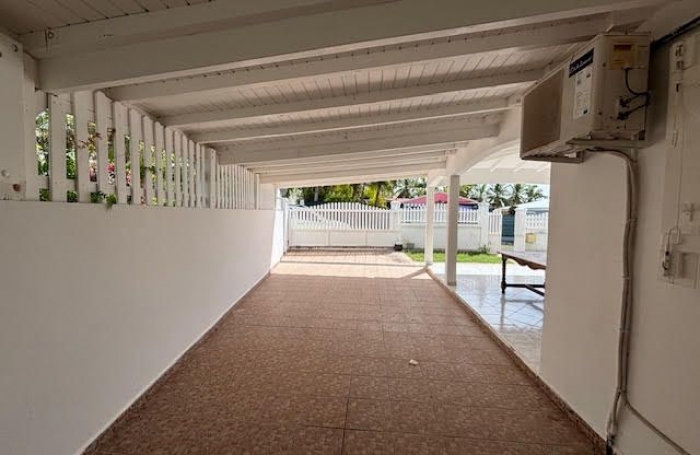 Location Maison 42m&sup2; 2 pi&#232;ces Saint François
