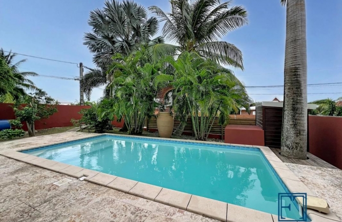 Location Maison 102m&sup2; 5 pi&#232;ces Saint François