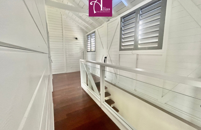 A VENDRE - Maison d&rsquo;architecte de caract&egrave;re + bungalow ind&eacute;pendant   &agrave; DUGAZON - LES ABYMES