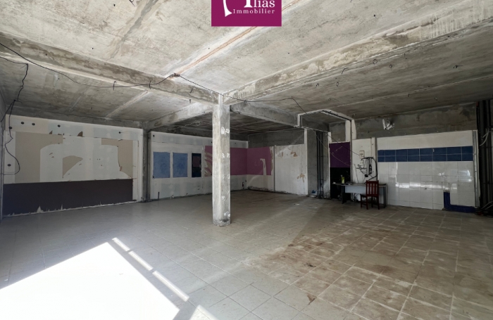 &Agrave; louer - Local / d&eacute;p&ocirc;t brut 100m2 - RDC - JARRY