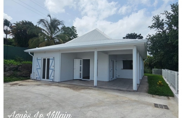 Vente Maison 79m&sup2; 4 pièces Bouillante