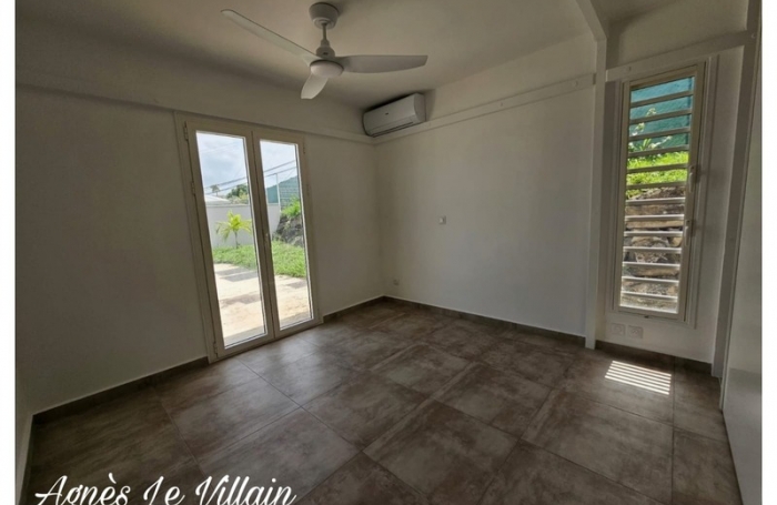 Vente Maison 79m&sup2; 4 pièces Bouillante