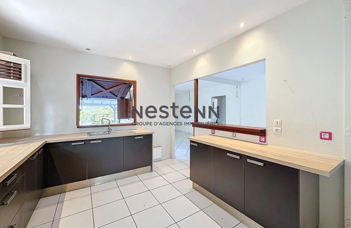 Vente Maison 105m&sup2; 5 pi&egrave;ces Sainte Rose