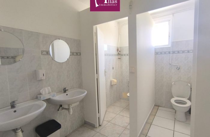 &Agrave; louer - Local professionnel 25 m2   Trioncelle, Baie-Mahault   Proche Destreland