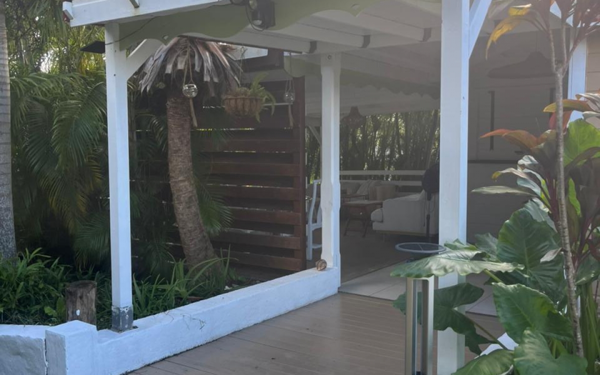 Richeplaine &ndash; Maison r&eacute;cente vendue meubl&eacute;e