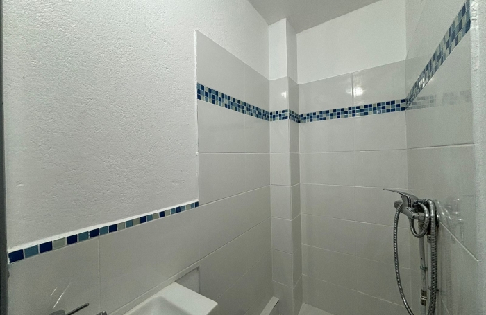 Agr&eacute;able colocation de 4 chambres proche des commodit&eacute;s !