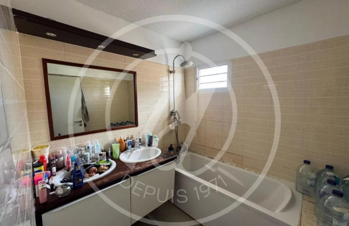 Vente Appartement 71.86m&sup2; 3 pièces Gosier