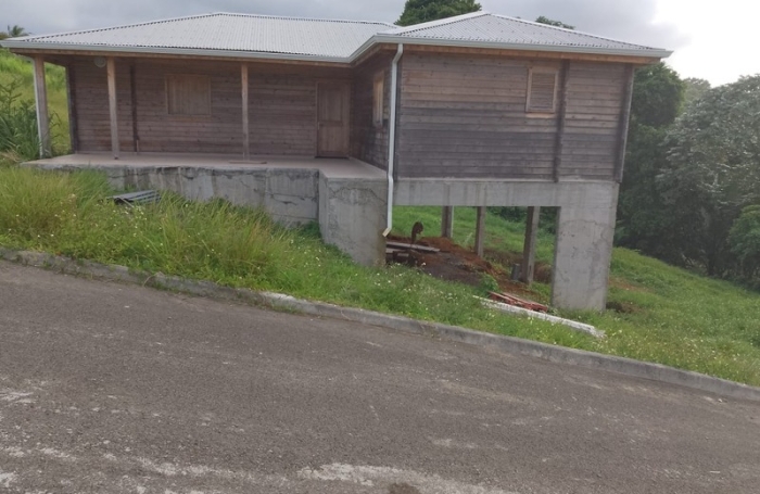Vente Maison 95m&sup2; 4 pièces Petit-Bourg