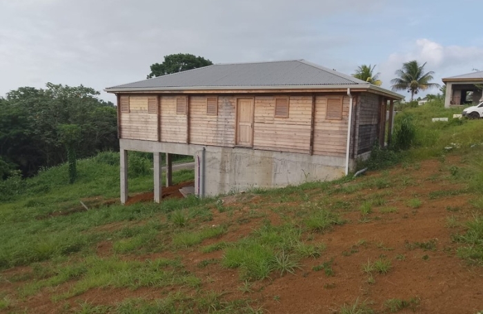 Vente Maison 95m&sup2; 4 pièces Petit-Bourg