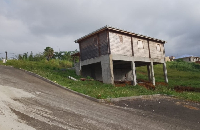 Vente Maison 95m&sup2; 4 pièces Petit-Bourg