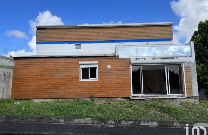 Vente Maison 144m&sup2; 5 pièces Capesterre Belle Eau