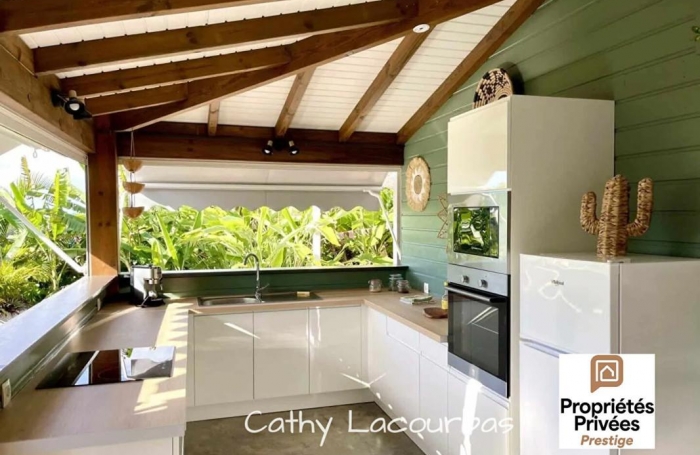 Vente Maison 210m&sup2; 7 pièces Pointe-Noire