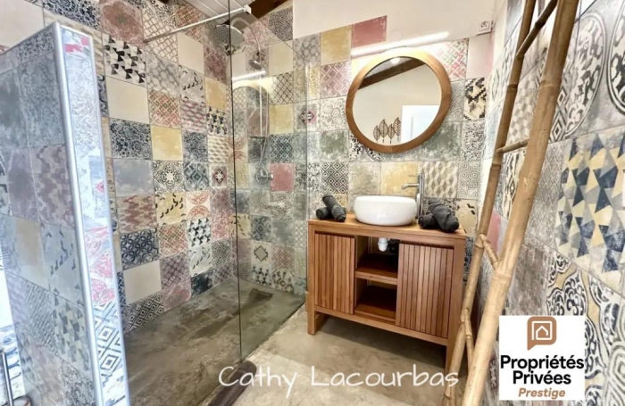 Vente Maison 210m&sup2; 7 pièces Pointe-Noire