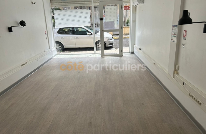 Vente Local commercial 