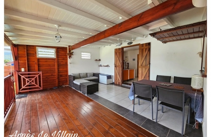 Vente Maison 83m&sup2; 4 pièces Bouillante