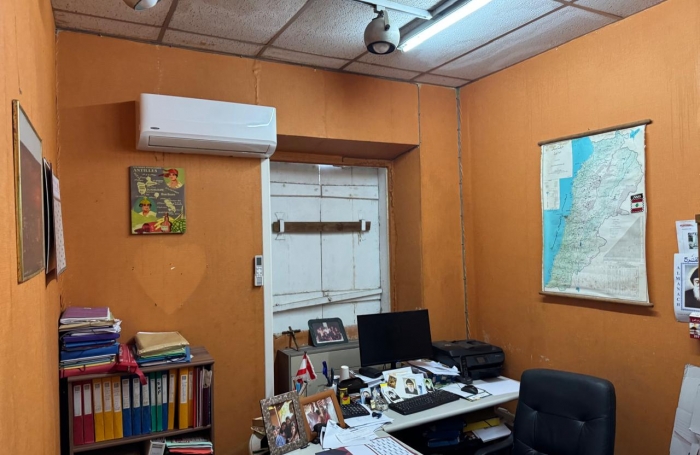 Local professionnel / commercial   175 m2 env.   Immeuble sur 3 niveaux   Rue du Docteur Cavre, Basse-Terre