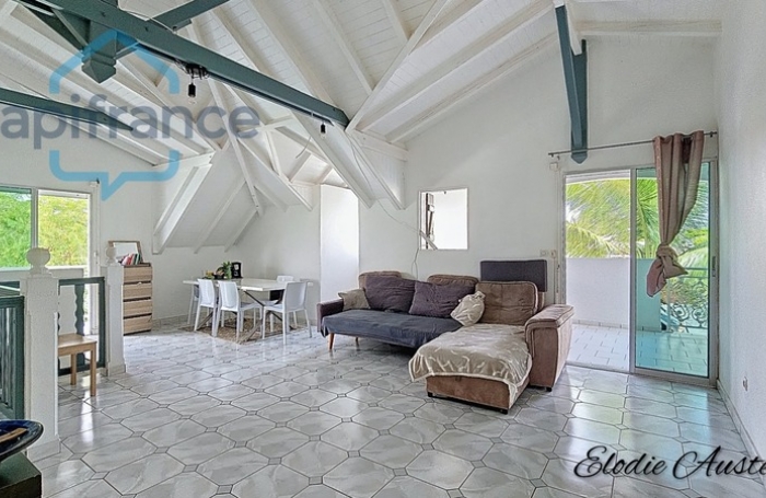 Vente Maison 226m&sup2; 8 pièces Lamentin