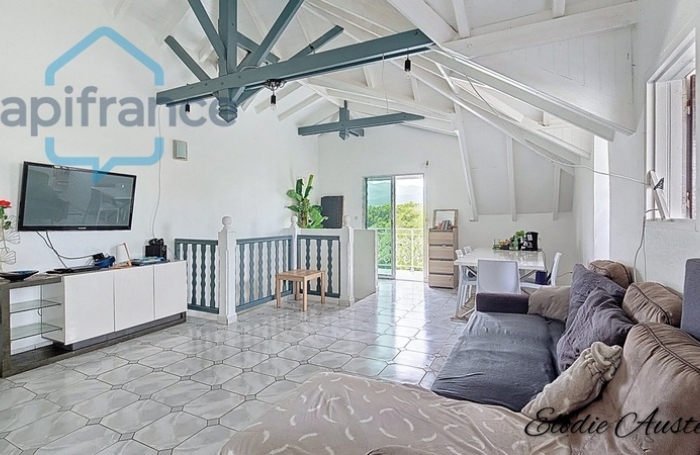 Vente Maison 226m&sup2; 8 pièces Lamentin