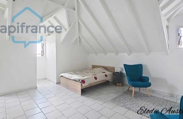 Vente Maison 226m&sup2; 8 pièces Lamentin