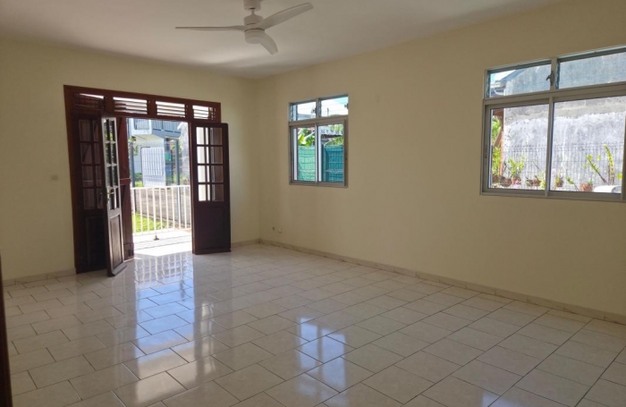 Vente Maison 103m&sup2; 4 pièces Gosier