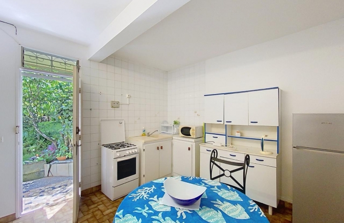 Location Appartement 29.62m&sup2; 1 pi&egrave;ce Gourbeyre