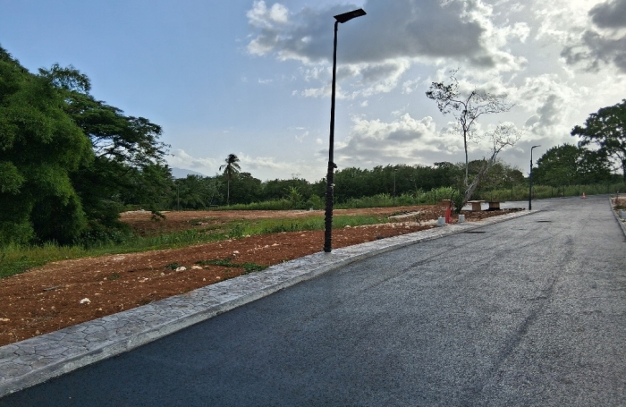- BAIE-MAHAULT   lotissement r&eacute;sidentiel de 12 parcelles, &laquo; Les Jardins de Tivoli &raquo;,