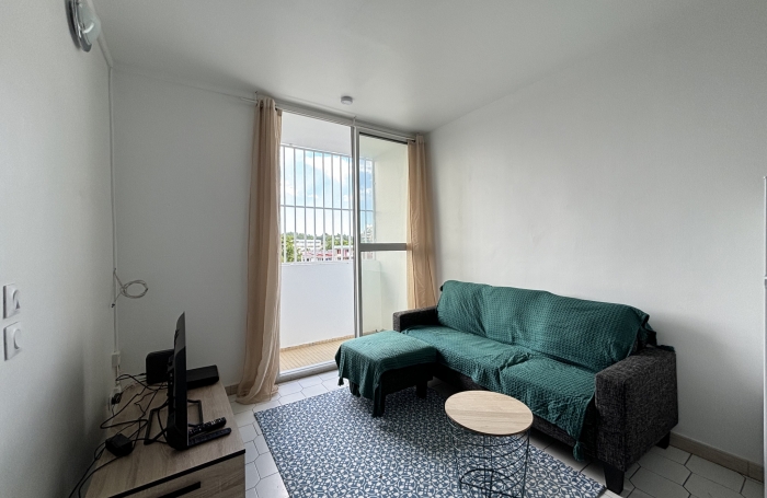 4 pi&egrave;ces -  Pointe-&agrave;-Pitre