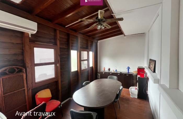 &Agrave; Vendre - Immeuble &agrave; usage mixte, Proche Tribunal - Pointe-&agrave;-Pitre