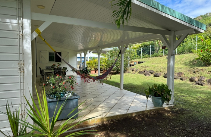 Trois-Rivi&egrave;res , dans un lotissement calme avec vue sur Les Saintes, Villa T5 avec terrasse
