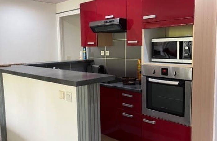 SAINT FRANCOIS - PROCHE BOURG - DANS RESIDENCE DE STANDING - BEL APPARTEMENT