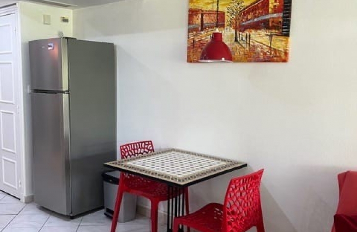 SAINT FRANCOIS - PROCHE BOURG - DANS RESIDENCE DE STANDING - BEL APPARTEMENT