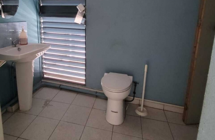 POINTE A PITRE - CENTRE - SPACIEUX APPARTEMENT TYPE 5