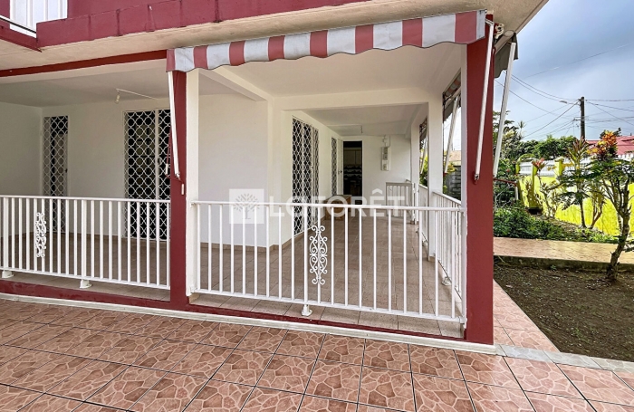 Location Appartement 85m&sup2; 4 pi&egrave;ces Sainte Rose