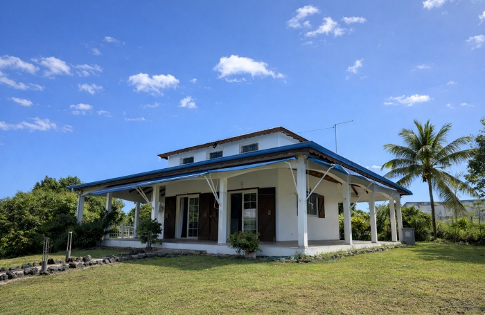 MAISON MEUBL&Eacute;E GRAND JARDIN CLOTUR&Eacute; ST ANNE/MOULE