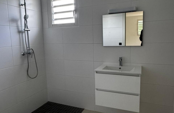 Maison 4 pi&egrave;ces dans un environnement calme et verdoyant