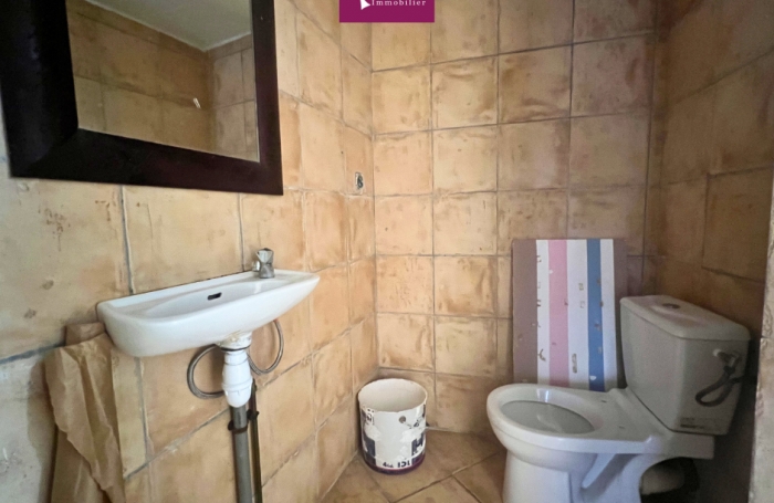 &Agrave; louer   Local commercial 73 m2 en rez-de-chauss&eacute;e   Pointe-&agrave;-Pitre, Rue Sadi Carnot