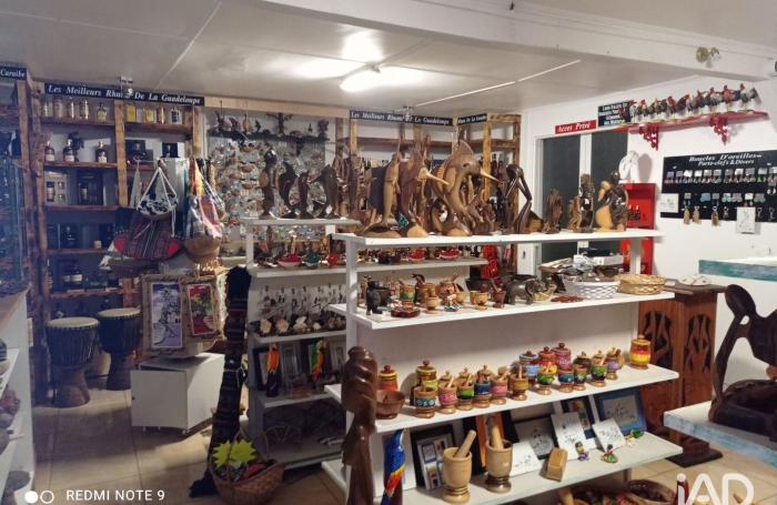 Vente Local commercial 311m&sup2; Pointe-Noire