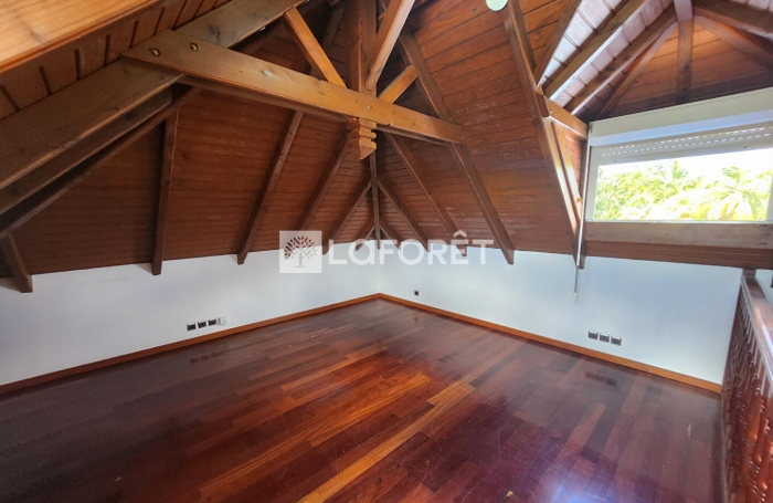 Location Maison 102m&sup2; 5 pi&egrave;ces Baie Mahault