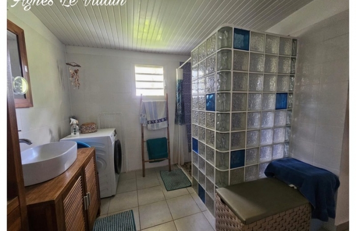 Vente Maison 76m&sup2; 4 pièces Bouillante