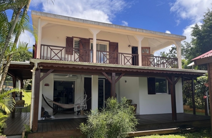 Vente Maison 104m&sup2; 5 pièces Lamentin