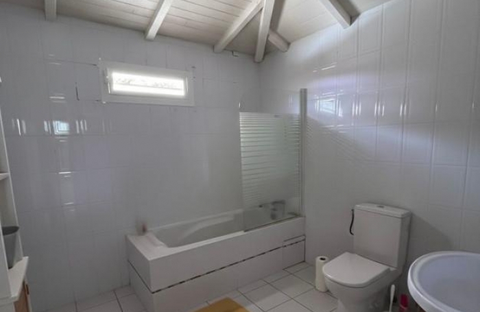 Vente Maison 104m&sup2; 5 pièces Lamentin