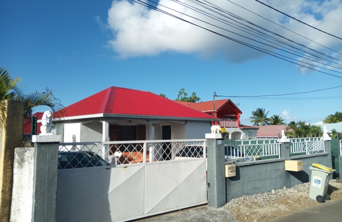 Location Maison 97160