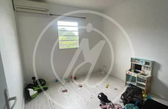 Vente Appartement 69.59m&sup2; 4 pièces Petit-Bourg