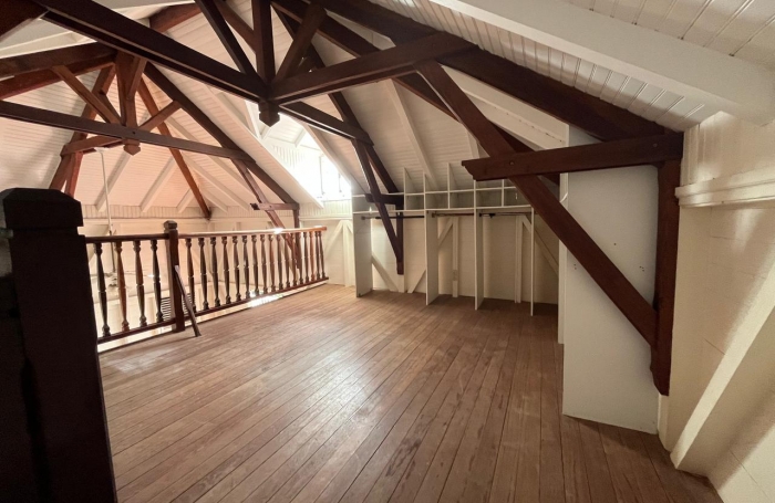 SAINT-CLAUDE-Villa T4 avec jardin, terrasse vue mer et studio ind&eacute;pendant + double garage