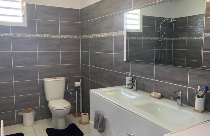 Location Maison 86.05m&sup2; 3 pièces Sainte Rose