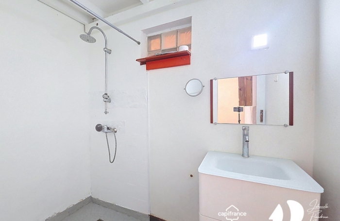 Location Maison 91m&sup2; 5 pièces Les Abymes