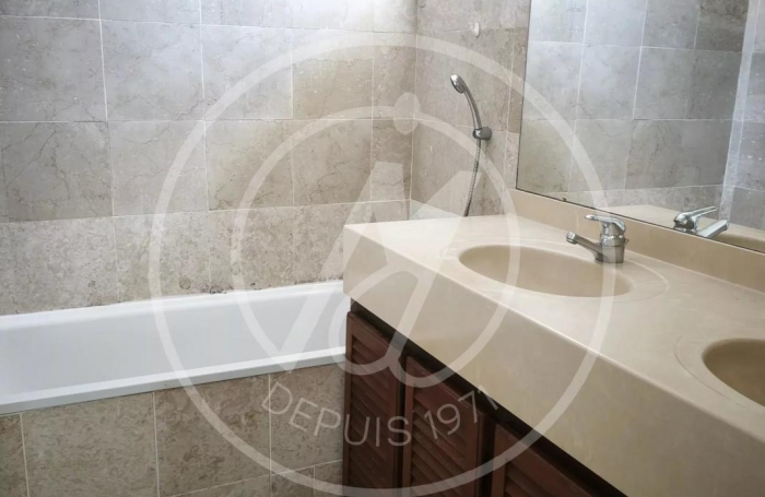 Location Appartement 120.55m&sup2; 4 pièces Pointe-&agrave;-Pitre